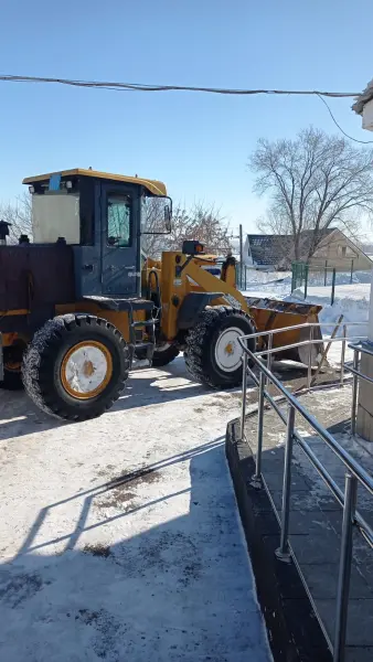 Біз аумақты тазалап жатырмыз